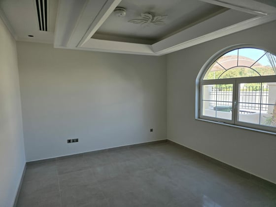 Upgraded | Turnkey | Internal | Away From Cables, picture 14