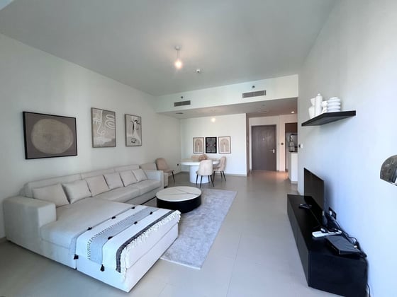 Full Fountain View | Vacant | Maid | High Floor, picture 3