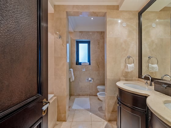 Exceptionally Rare Townhouse in Downtown Dubai, picture 14