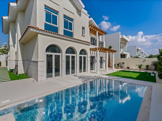 Skyline Haven | Spacious Villa | Premium Location, picture 1