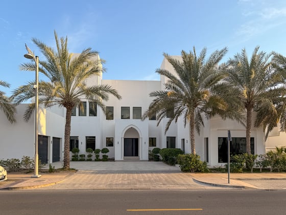 Spacious Marble-Finished Villa | Palm Jumeirah, picture 9