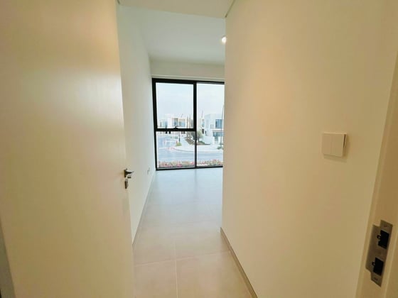 Vacant Soon | Great Location | Spacious Layout, picture 12