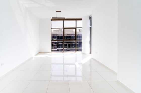 Golf View | Real Unit | Top Floor | Vacant, picture 7