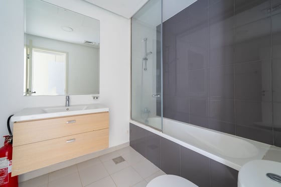 Golf View | Real Unit | Top Floor | Vacant, picture 11