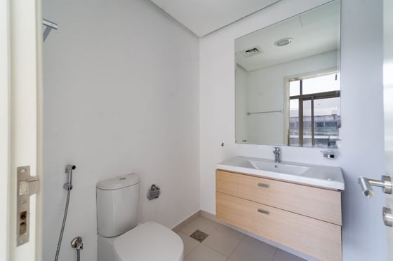 Golf View | Real Unit | Top Floor | Vacant, picture 13