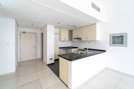 Golf View | Real Unit | Top Floor | Vacant, picture 6