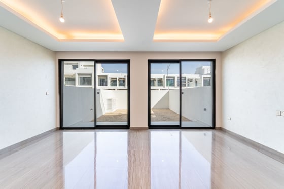 Big Layout | Just Handed Over| Single Row, picture 6