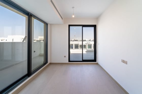 Big Layout | Just Handed Over| Single Row, picture 12