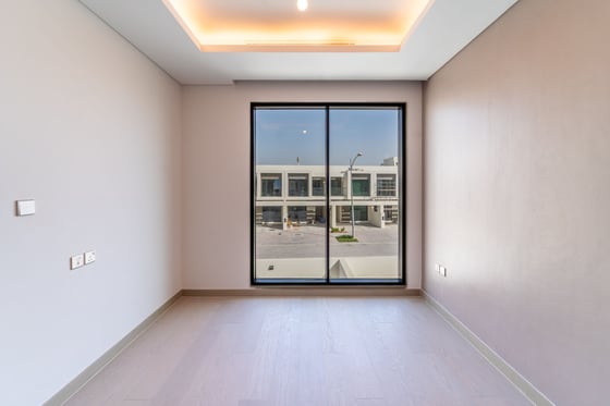 Big Layout | Just Handed Over| Single Row, picture 11