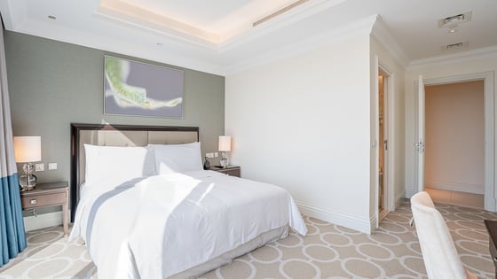 Spacious apartment in Downtown with Burj Khalifa view, picture 10