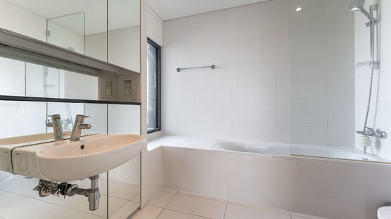 Exceptional apartment in DIFC with Burj and Sea view, picture 14