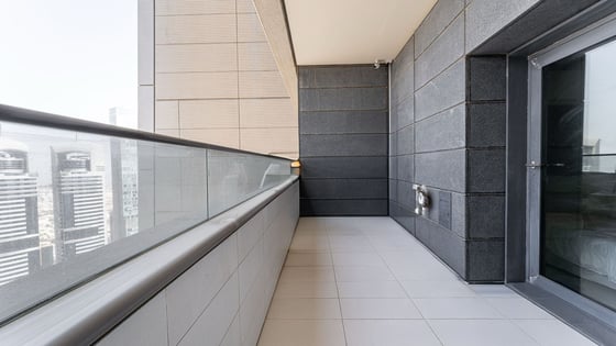 Exceptional apartment in DIFC with Burj and Sea view, picture 15
