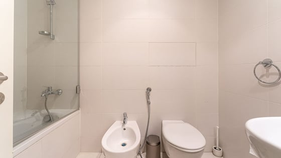 Exceptional apartment in DIFC with Burj and Sea view, picture 12