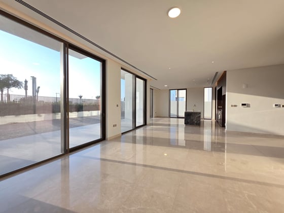 An Elie Saab Designed Residence in Palm Hills with Panoramic Burj Khalifa Views, picture 6