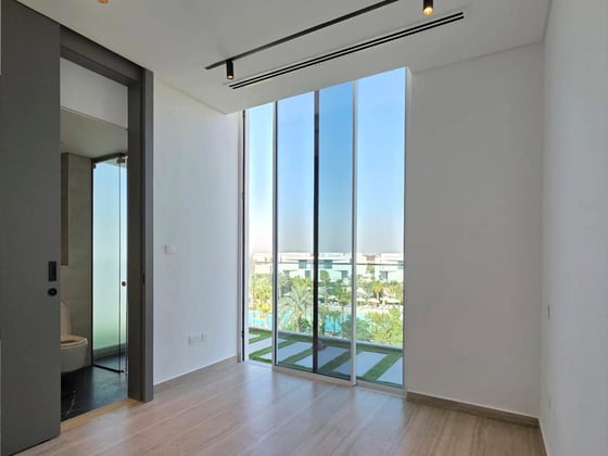 A Lagoon-Facing Ixora Residence with Burj Khalifa Views, picture 10