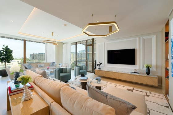 Luxurious 3 Bed Apartment in Bvlgari Residences, picture 3