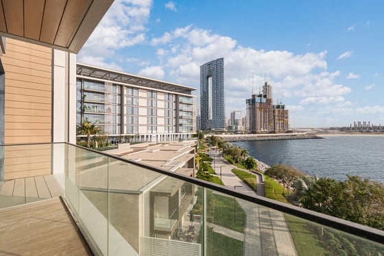 Seaside Sophistication | Breathtaking Sea View, picture 23