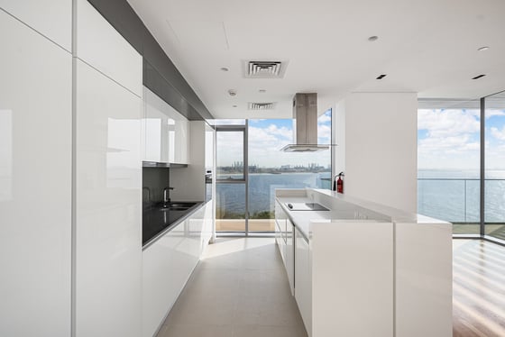 Seaside Sophistication | Breathtaking Sea View, picture 8