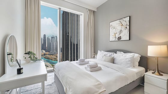 Upgraded apartment in Downtown with spectacular view, picture 12