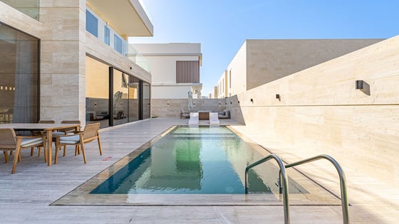 Custom built villa in Dubai South with swimming pool, picture 26