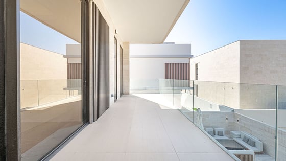 Custom built villa in Dubai South with swimming pool, picture 25