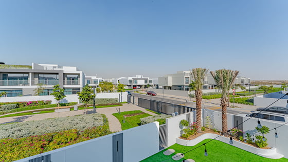Spacious villa in Dubai South with lagoon view, picture 27