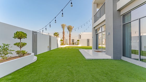 Spacious villa in Dubai South with lagoon view, picture 28