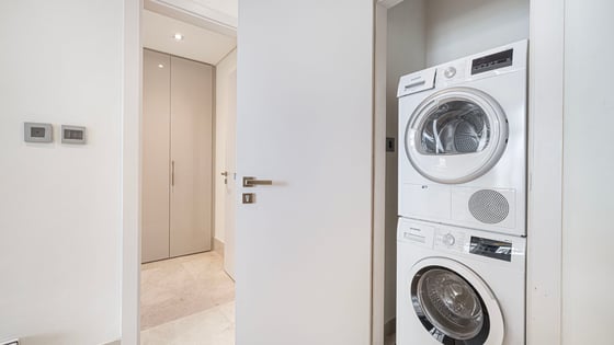 Exclusive apartment in Palm Jumeirah with sea view, picture 24