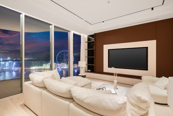 Ultimate Beachfront Escape | Sea & Bluewaters View, picture 1
