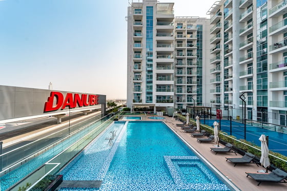 Fully Upgraded | Near Metro | Vacant on Transfer, picture 16