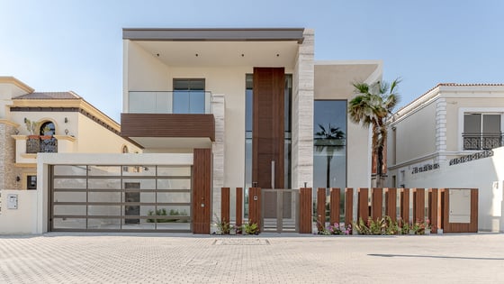 Premium and sleek villa in Jumeirah Park with maids room, picture 22