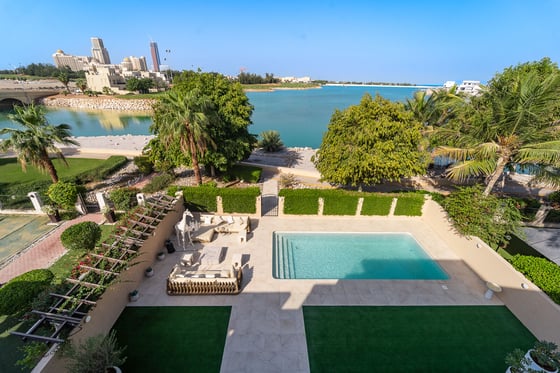 Ultra Luxury | Stunning Views | Generous Plot, picture 2