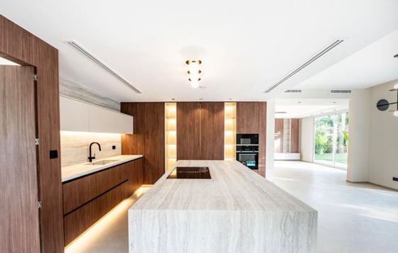 Fully Upgraded | Private Pool | High-End Finishes, picture 3