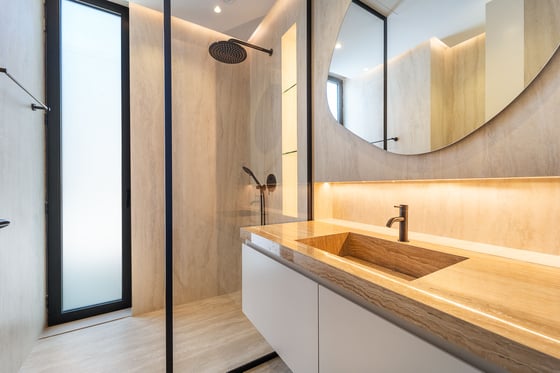 Exclusive | Completely Remodelled | Luxury Home, picture 26