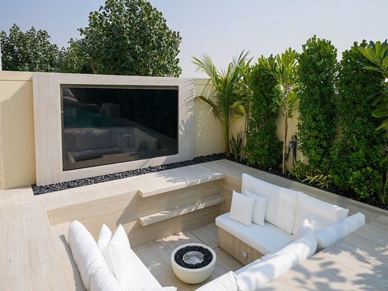 Exclusive | Completely Remodelled | Luxury Home, picture 5