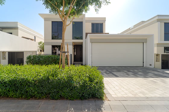 Exclusive | Completely Remodelled | Luxury Home, picture 7