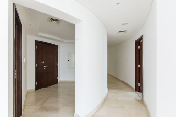 Exclusive | High Floor | Full Marina View, picture 7