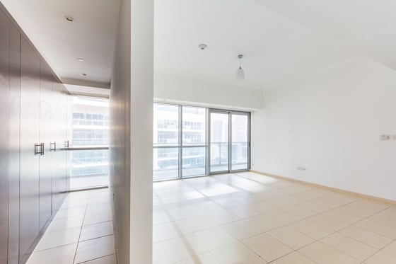 Exclusive | High Floor | Full Marina View, picture 16