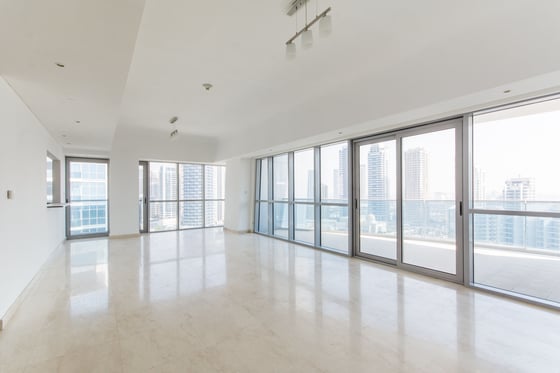 Exclusive | High Floor | Full Marina View, picture 3