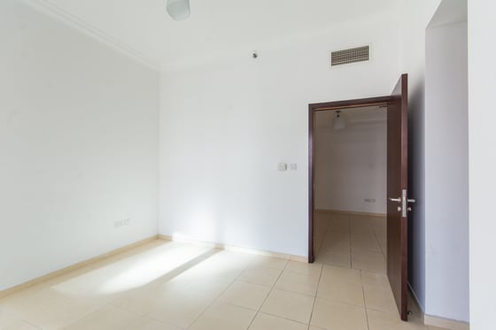 Exclusive | High Floor | Full Marina View, picture 12