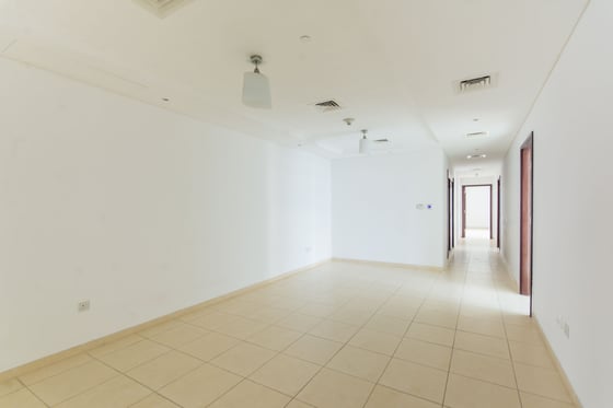 Exclusive | High Floor | Full Marina View, picture 10