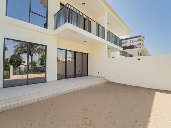 Large Duplex |Townhouse Style | Tenanted, picture 17