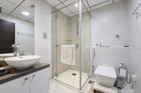 Rare 4 Bedroom | Vacant Soon | High Floor, picture 8