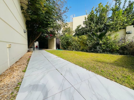 Exclusive Single-Row | Vacant | Private Living, picture 2