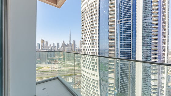 Upgraded apartment in Business Bay with Burj view, picture 26