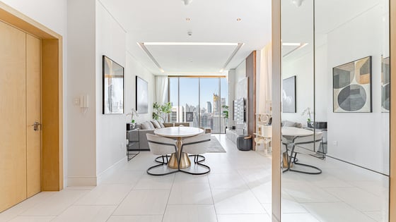 Upgraded apartment in Business Bay with Burj view, picture 4