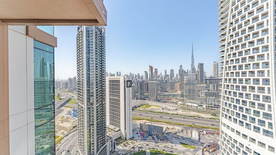 Upgraded apartment in Business Bay with Burj view, picture 25