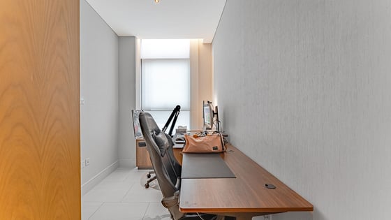 Upgraded apartment in Business Bay with Burj view, picture 16