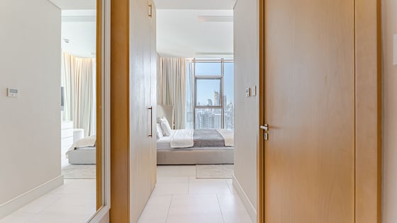 Upgraded apartment in Business Bay with Burj view, picture 15