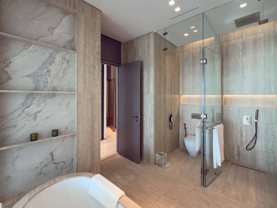 Sensoria Five Luxe | 3BR Apartment with Pool and Views, picture 17